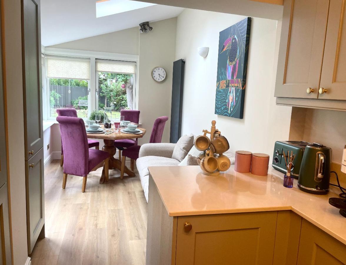 Villa Fashionable Chic Townhouse In D4 à Dublin Extérieur photo