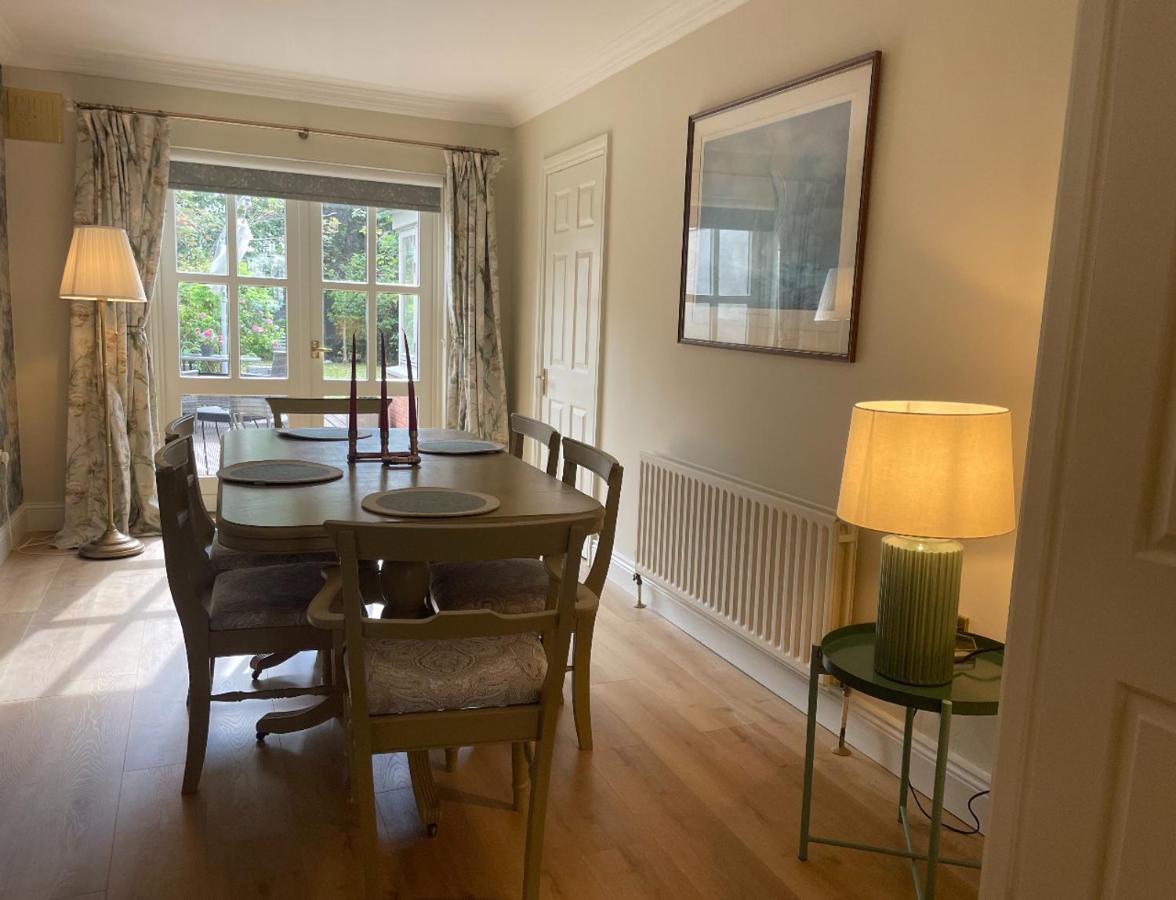 Villa Fashionable Chic Townhouse In D4 à Dublin Extérieur photo
